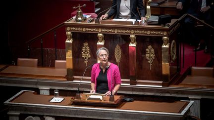 La Première ministre Elisabeth Borne lors de son discours de politique générale à l'Assemblée nationale, à Paris, le 6 juillet 2022. (ARTHUR NICHOLAS ORCHARD / HANS LUCAS / AFP)