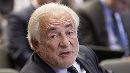 L'ancien directeur général du FMI Dominique Strauss-Kahn, lors d'une réunion à Washington (Etats-Unis), le 19 avril 2017. (MICHAEL REYNOLDS / EPA)