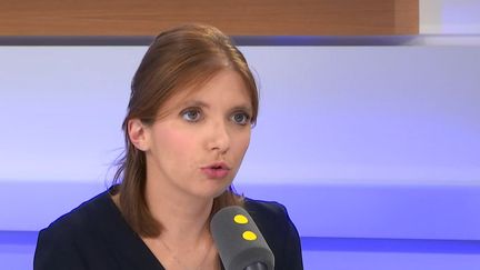 Aurore Bergé,&nbsp;porte-parole du groupe LREM à l'Assemblée nationale et députée des Yvelines, est l'invitée de franceinfo lundi 7 octobre. (FRANCEINFO / RADIOFRANCE)