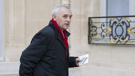 Jean Jouzel arrive à l'Élysée lors d'une conférence sur l'environnement, en novembre 2014.&nbsp; (ALAIN JOCARD / AFP)