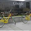 Le si&egrave;ge de Google &agrave; Mountain View, en Californie (Etats-Unis), le 15 mars 2013, o&ugrave; des v&eacute;los sont mis &agrave; la disposition des employ&eacute;s. (JEFF CHIU / AP / SIPA)