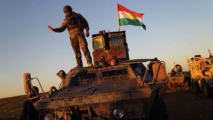 &nbsp; (Des combattants peshmergas à quelques kilomètres de la ville de Sinjar © Sipa)