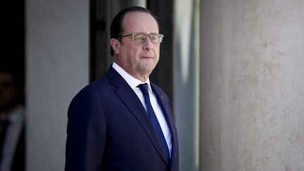 Le chef de l'Etat, Fran&ccedil;ois Hollande, &agrave; l'Elys&eacute;e, le 30 juin 2015. (MAXPPP)