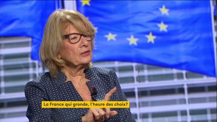 Chaque semaine, depuis le Parlement européen à Bruxelles, la bande de  « la faute à l’Europe? », Yann-Antony Noghès, Kattalin Landaburu et Jean Quatremer débattent des affaires européennes en compagnie de ses principaux acteurs.