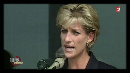 VIDEO. "13h15". Lady Diana s'est-elle mise en danger avec sa liberté de ton et ses engagements humanitaires ?