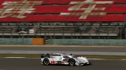 L'Audi R15 sur le circuit de Sebring (AUDI COMMUNICATIONS MOTORSPORT / AUDI COMMUNICATIONS MOTORSPORT)