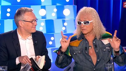 Michel Polnareff et Laurent Ruquier sur le plateau de "On n'est pas couchés" sur France 2 le 30 avril 2016.
 (France 2)