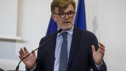 Déplacement de Marc Fesneau, ministre de l'Agriculture et de la Souveraineté alimentaire, dans le Vaucluse, le 26 avril 2024. (CHRISTOPHE AGOSTINIS / MAXPPP)