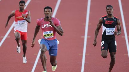 Fred Kerley lors des séries du 100 m, le 15 juillet 2022 aux championnats du monde d'Eugene. (ANDY LYONS / AFP)