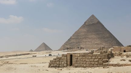 &nbsp; (Les pyramides de Guizeh, en juillet 2013 © MaxPPP)