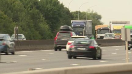 Mercredi 13 juillet, avant le long week-end qui attend la France, les voyageurs prennent la route et la journée est classée rouge par&nbsp;Bison Futé.&nbsp;Le journaliste&nbsp;Olivier Poncelet&nbsp;fait le point sur la situation. (FRANCE 3)