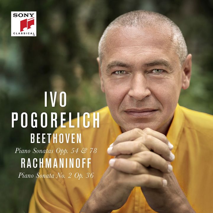 Pochette du disque du pianiste Ivo Pogorelich consacré à Beethoven et Rachmaninoff chez Sony Classical. (SONY CLASSICAL)