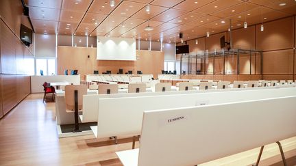 Une salle d'audience du palais de justice de Paris (illustration). (JACQUES DEMARTHON / AFP)