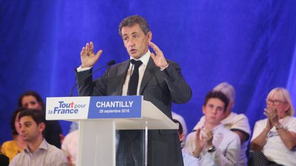 Nicolas Sarkozy, en meeting, le&nbsp;28 septembre 2016 à Chantilly (Oise). (MAXPPP)