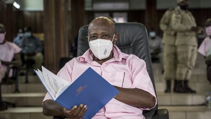 Paul Rusesabagina devant la Cour suprème de Kigali (Rwanda), le 17 février 2021.&nbsp; (SIMON WOHLFAHRT / AFP)