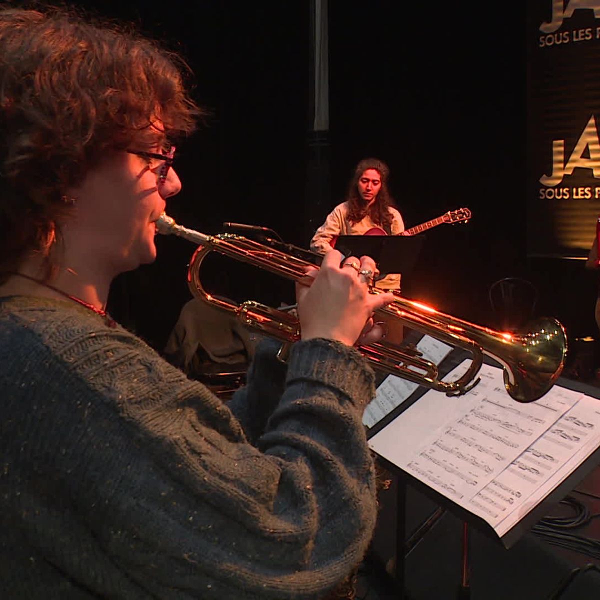 À Coutances, la ville de Jazz sous les pommiers, un collectif porté par la  musicienne Anne Paceo lutte contre le sexisme dans le jazz