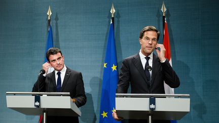 Le Premier ministre Manuel Valls lors d'une conf&eacute;rence de presse avec son homologue n&eacute;erlandais Mark Rutte, vendredi 31 octobre 2014 &agrave; La Hague (Pays-Bas). (BART MAAT / ANP MAG / AFP)