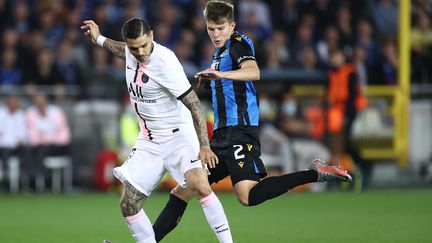 Mauro Icardi tente de trouver la faille dans la défense brugeoise, mercredi 15 septembre.&nbsp; (KENZO TRIBOUILLARD / AFP)