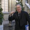 Le Premier ministre, Michel Barnier, arrive à Matignon où il doit rencontrer, le 25 novembre 2024, les chefs des différents groupes parlementaires. (ANNE-CHRISTINE POUJOULAT / AFP)