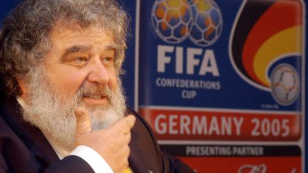 L'ancien secr&eacute;taire g&eacute;n&eacute;ral de la Concacaf, Charles Chuck Blazer, le 14 f&eacute;vrier 2005, &agrave; Francfort (Allemagne).&nbsp; (BERND KAMMERER / SIPA)