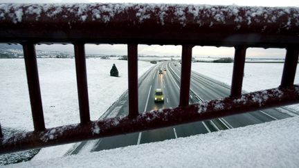 Vague de froid : l’Île-de-France et la Normandie touchées par la neige, les autorités appellent à la prudence