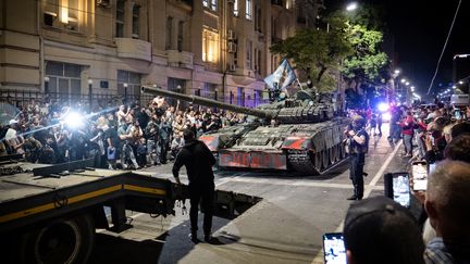 Un char russe à Rostov, en Russie, le 24 juin 2023. (ROMAN ROMOKHOV / AFP)