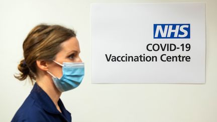 Royaume-Uni : coup d'envoi de la campagne de vaccination contre le coronavirus