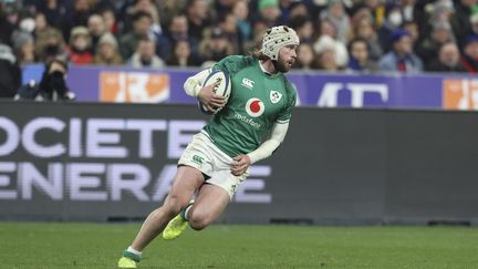 Mack Hansen lors du match du Tournoi des six nations contre la France, le 12 février 2022. (S?BASTIEN MUYLAERT / MAXPPP)