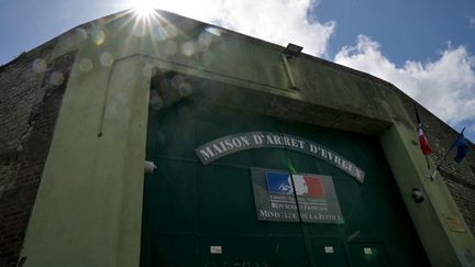 La prison d'Evreux (Eure), où était détenu Mohamed Amra, le 15 mai 2024. (LOU BENOIST / AFP)