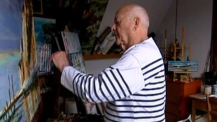 Michel King, dans son atelier du Havre
 (France3/Culturebox)