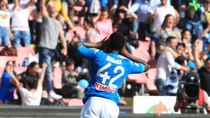 Le bonheur du Guinéen de Naples Amadou Diawar, buteur dans les arrêts de jeu contre le Chiévo (CARLO HERMANN / AFP)