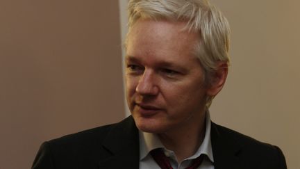 &nbsp; (Julian Assange le 6 décembre 2012 à l'ambassade d'Equateur à Londres©MAXPPP)