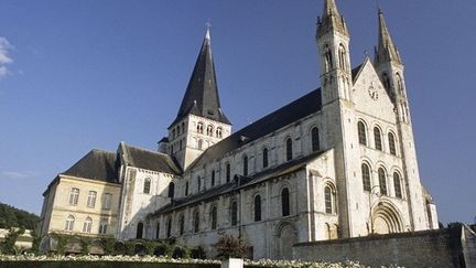 Jouissant d'une vue imprenable sur le Val de Seine l'abbaye Saint-Georges de Boscherville a traversé les siècles et l'Histoire.
 (Rollinger-Ana / ONLY FRANCE)