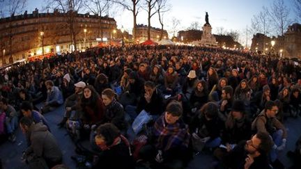 Partisans de Nuit Debout place de la République à Paris, le 8 avril 2016. (Reuters - Philippe Wojazer)