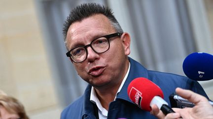 Cyril Chabanier, président de la CFTC, à l'issue d'une réunion à Matignon le 4 janvier 2023 (CHRISTOPHE ARCHAMBAULT / AFP)