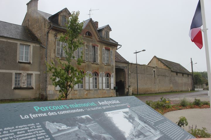 La "ferme des commandos", le 29 mai 2024, à Amfreville (Calvados). (CLEMENT PARROT / FRANCEINFO)