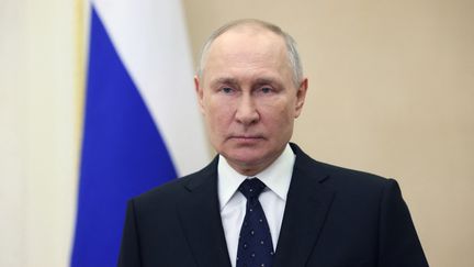 Le président russe Vladimir Poutine prononce une allocution depuis Moscou, le 23 février 2023. (MIKHAIL METZEL / SPUTNIK / AFP)