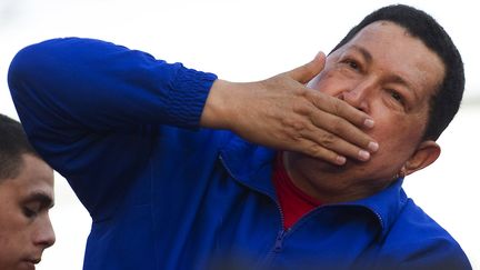 Le pr&eacute;sident v&eacute;n&eacute;zu&eacute;lien, Hugo Chavez, lors d'un meeting, le 28 septembre 2012 dans l'Etat de Monagas.&nbsp; (JUAN BARRETO / AFP)