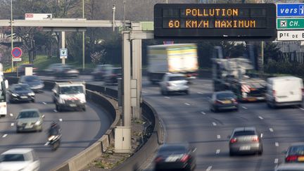 Le p&eacute;riph&eacute;rique parisien, le 14 mars 2014. (© CHARLES PLATIAU / REUTERS / X00217)