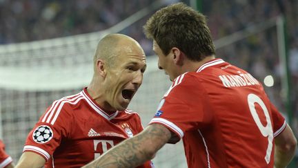 Robben et Mandzukic (Bayern Munich) (CHRISTOF STACHE / AFP)