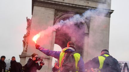 "Gilets jaunes" : des lycéens dans le mouvement