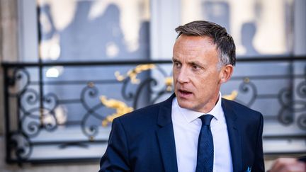 Frédéric Michel, ancien conseiller d'Emmanuel Macron pour la communication, devant l'Elysée, à Paris, le 25 septembre 2023. (XOSE BOUZAS / HANS LUCAS / AFP)