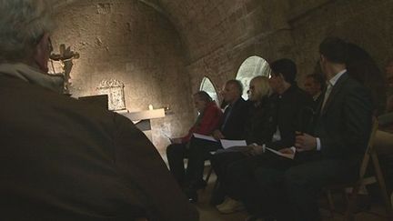 Moment de silence pour quelques personnalités
 (culturebox/ France 3 Côte d&#039;Azur)