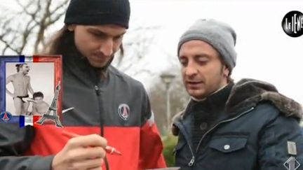 Capture d'&eacute;cran de la vid&eacute;o d'un plaisantin italien qui a pi&eacute;g&eacute; les joueurs du PSG en leur demandant de signer des photo-montages compromettants, en avril 2013. (FRANCETV INFO )