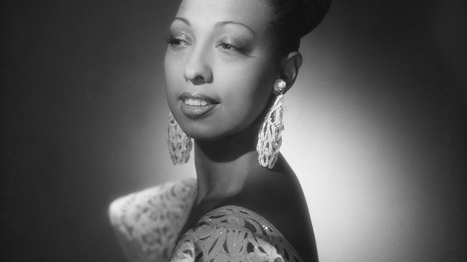 La Chanteuse Franco Americaine Josephine Baker Entrera Au Pantheon Le 30 Novembre