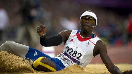 Jean-Baptiste Alaize aux Jeux paralympiques de Londres, en 2012. (ADRIAN DENNIS / AFP)