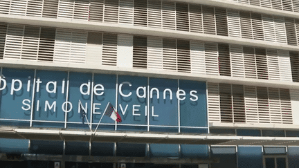 Des hackers russophones étaient à l'origine d'une cyberattaque visant l'hôpital de Cannes il y a deux semaines.  Le groupe a proféré des menaces de rançon et les a mises à exécution.