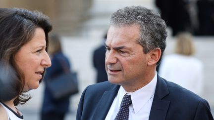 La ministre de la Santé Agnès Buzyn et son mari Yves Levy à la cérémonie d'hommage à Simone Veil au Panthéon, le 1er juillet 2018. (LUDOVIC MARIN / AFP)