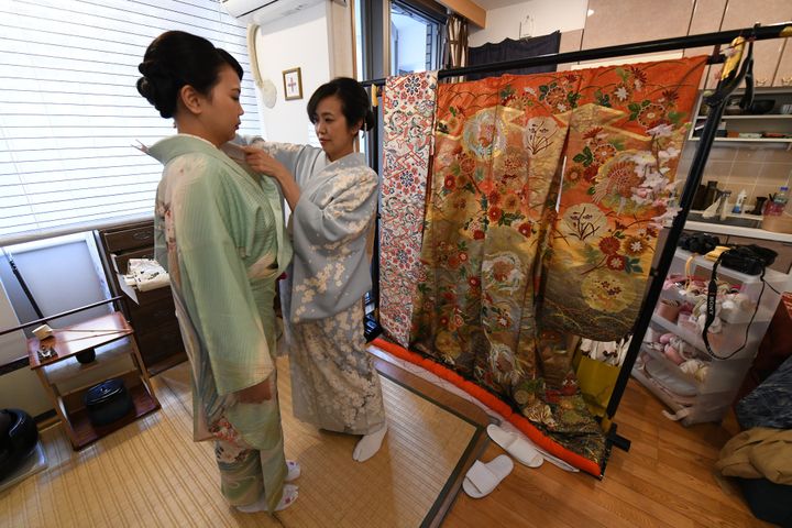 Kahori Ochi, prioritaire d'une boutique de kimonos à Tokyo, mars 2018
 (Toshifumi KITAMURA / AFP)