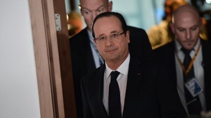 Le pr&eacute;sident fran&ccedil;ais Fran&ccedil;ois Hollande &agrave; l'issue du sommet europ&eacute;en &agrave; Bruxelles le 8 f&eacute;vrier 2013. (BERTRAND LANGLOIS / AFP)